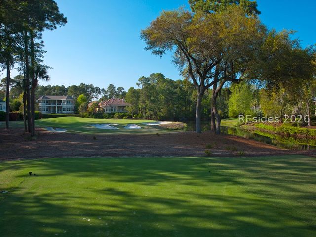 3 Roxbury Cir, Hilton Head Island, SC 29928