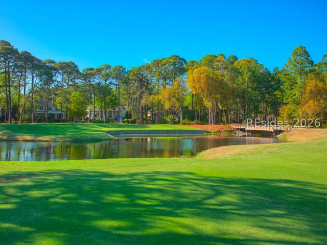 3 Roxbury Cir, Hilton Head Island, SC 29928