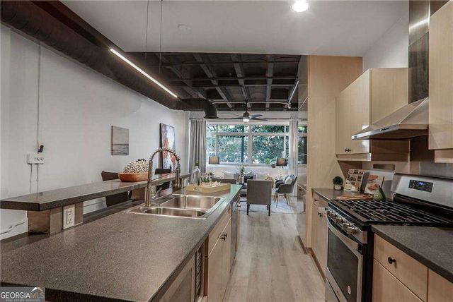 805 Peachtree Street NE 214, Atlanta, GA 30308