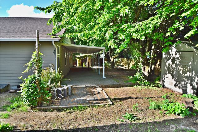 910 11th Street SE, Puyallup, WA 98372