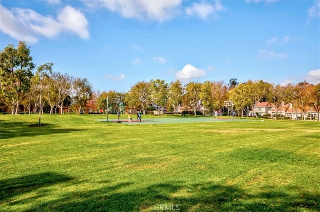 35 Oxford 24, Irvine, CA 92612