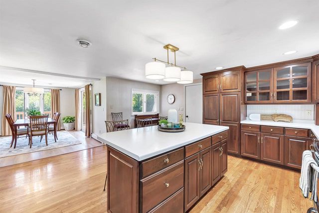 2851 BLUE JAY LANE, Green Bay, WI 54313