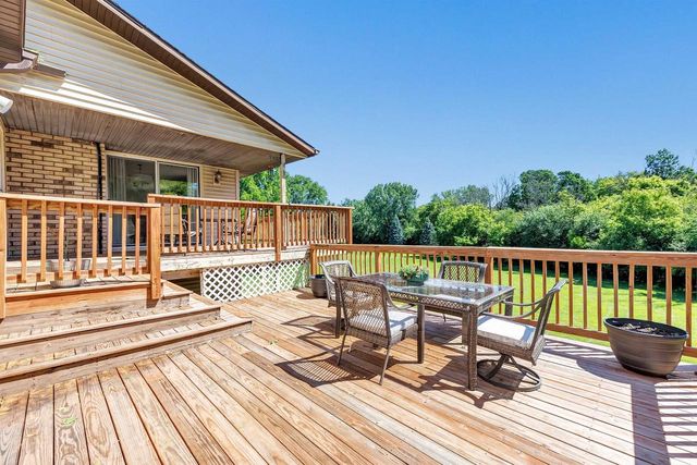 2851 BLUE JAY LANE, Green Bay, WI 54313