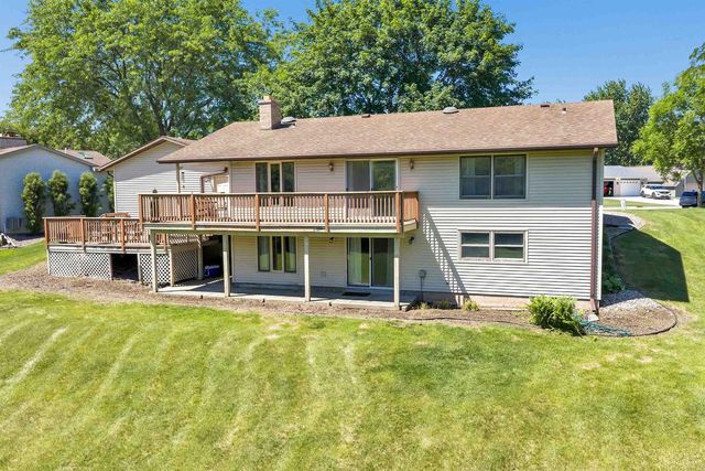 2851 BLUE JAY LANE, Green Bay, WI 54313
