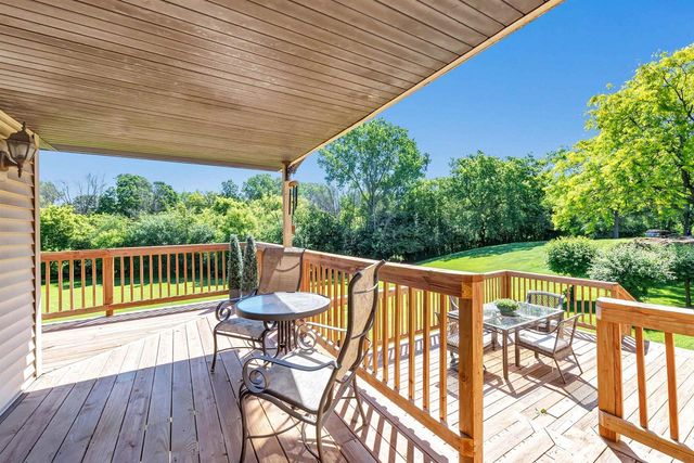 2851 BLUE JAY LANE, Green Bay, WI 54313
