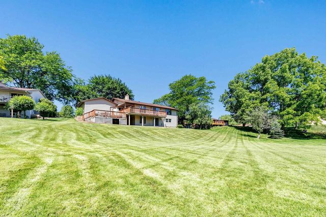 2851 BLUE JAY LANE, Green Bay, WI 54313