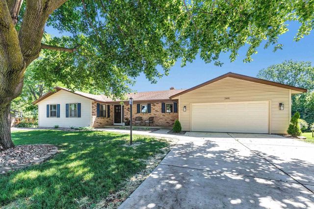2851 BLUE JAY LANE, Green Bay, WI 54313