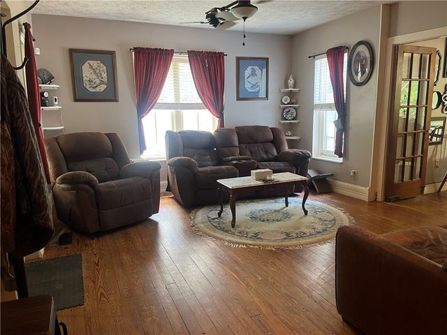 502 N Rock Street, Yellville, AR 72687