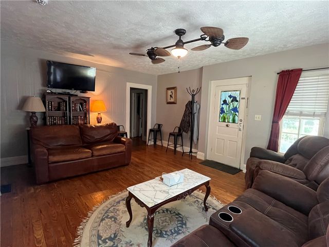 502 N Rock Street, Yellville, AR 72687