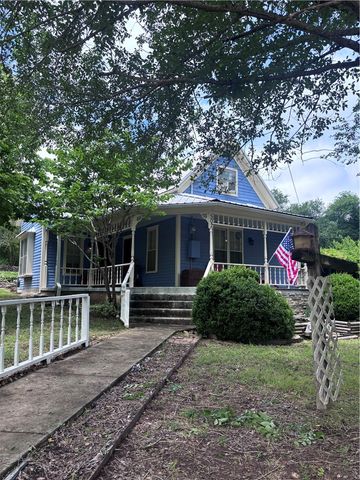 502 N Rock Street, Yellville, AR 72687
