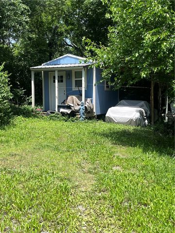 502 N Rock Street, Yellville, AR 72687