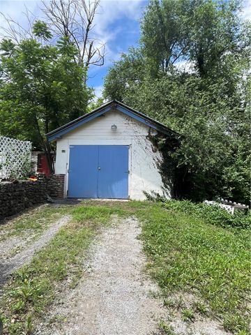 502 N Rock Street, Yellville, AR 72687