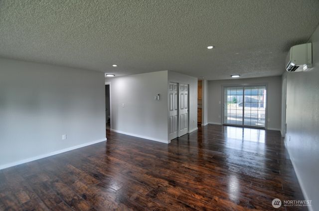 19140 Rosemary Street SW, Rochester, WA 98579