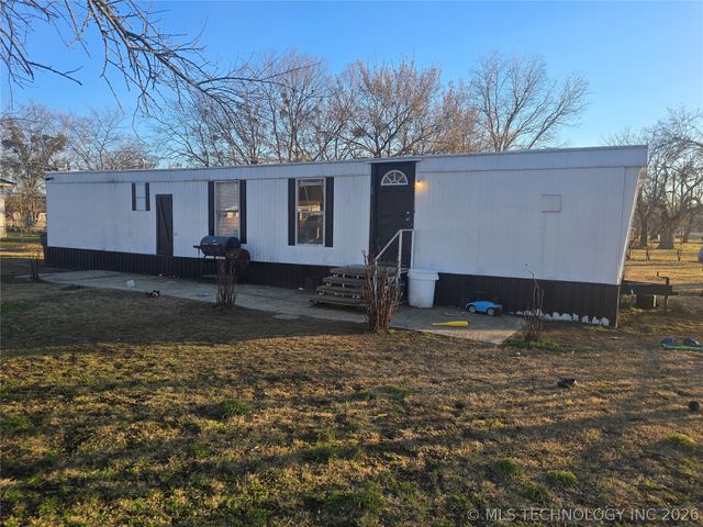 415 Russell Street, Caddo, OK 74729