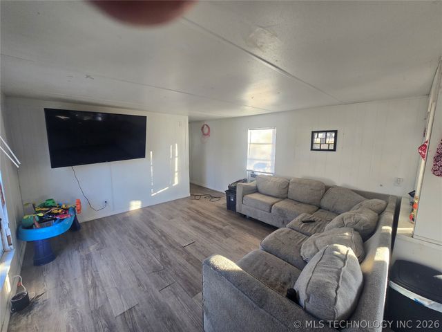 415 Russell Street, Caddo, OK 74729
