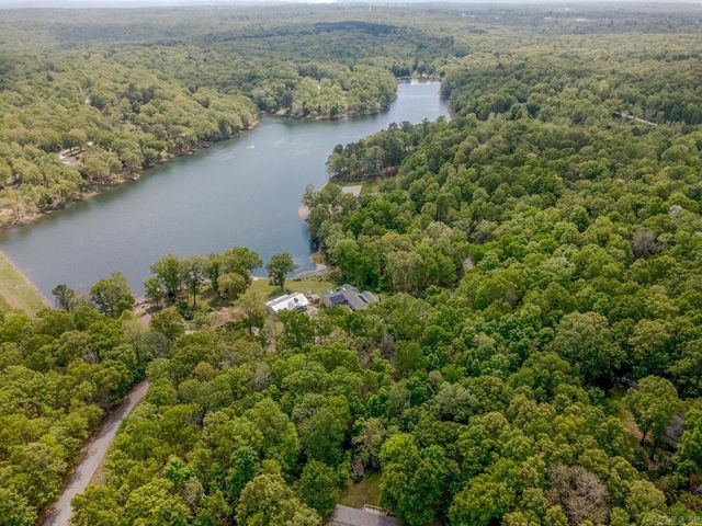 81 Monongahela Dr, Cherokee Village, AR 72529