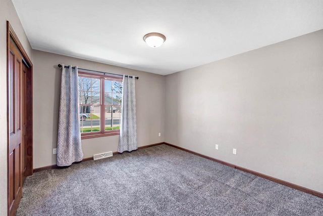 W7035 GLEN VALLEY DRIVE, Greenville, WI 54942