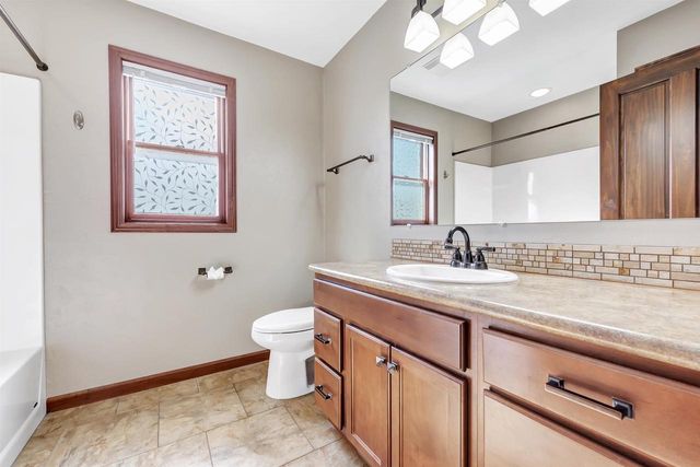 W7035 GLEN VALLEY DRIVE, Greenville, WI 54942