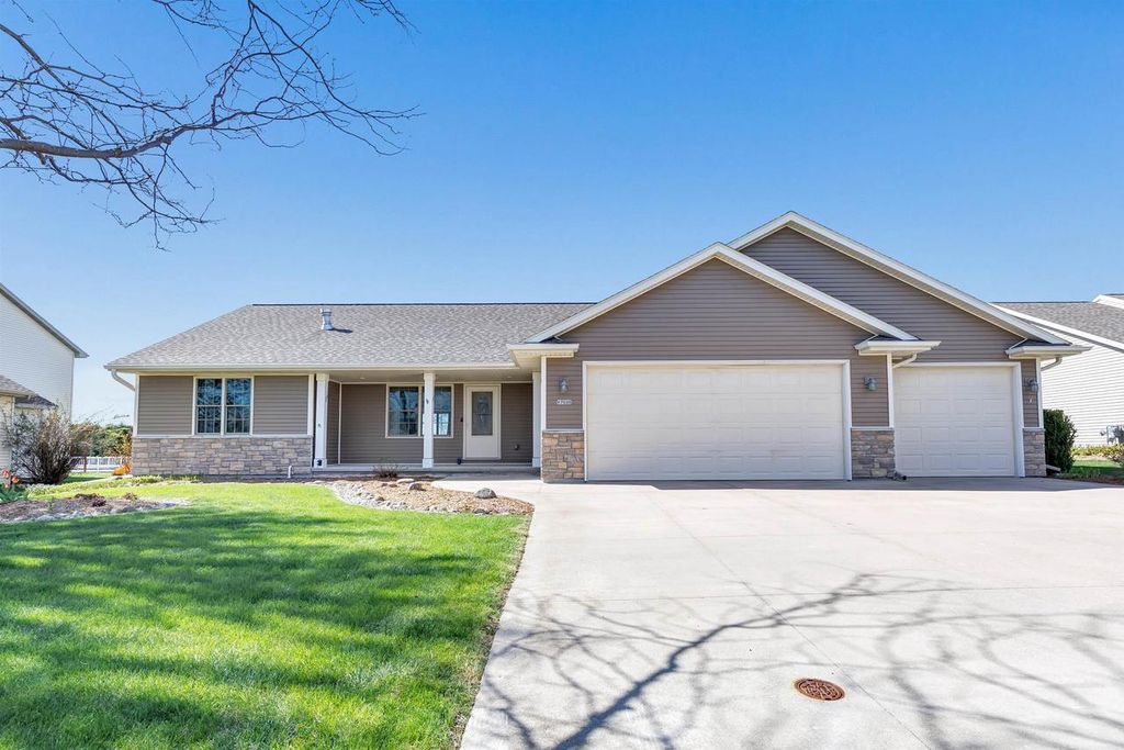 W7035 GLEN VALLEY DRIVE, Greenville, WI 54942