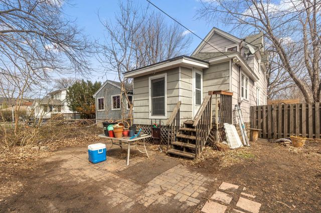 831 19th Avenue SE, Minneapolis, MN 55414
