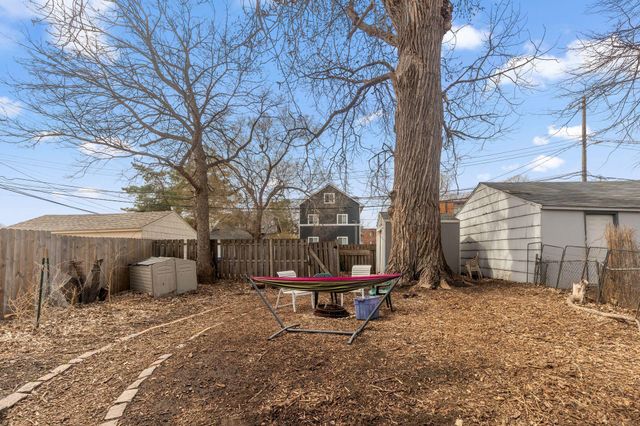 831 19th Avenue SE, Minneapolis, MN 55414