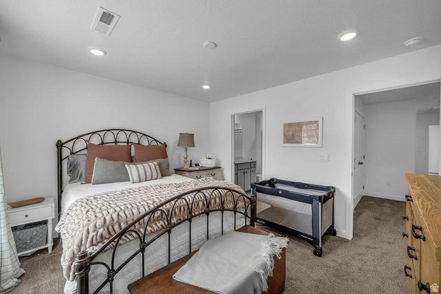 1749 S DEVILS GARDEN LN, Washington, UT 84780