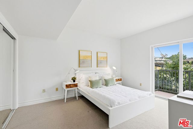 1712 S Barrington Avenue 5, Los Angeles, CA 90025