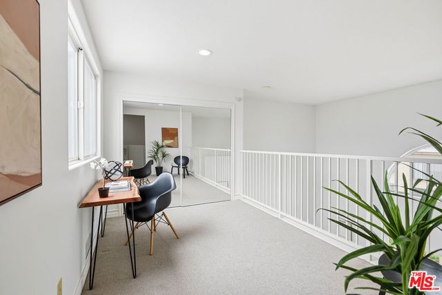 1712 S Barrington Avenue 5, Los Angeles, CA 90025