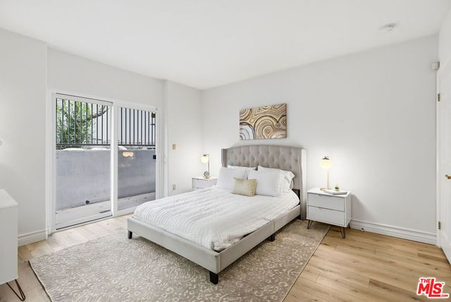 1712 S Barrington Avenue 5, Los Angeles, CA 90025