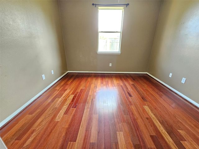 7714 Chateau Point Lane, Houston, TX 77041