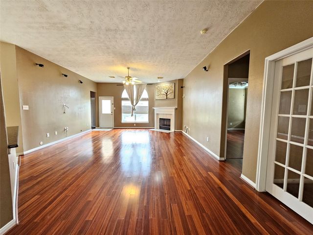 7714 Chateau Point Lane, Houston, TX 77041