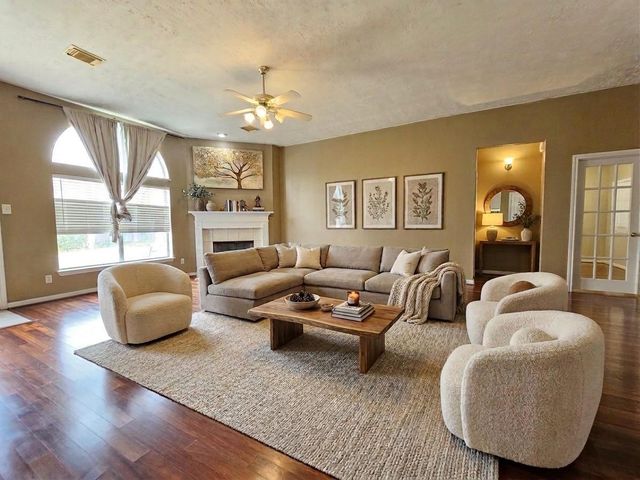 7714 Chateau Point Lane, Houston, TX 77041