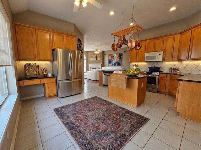 7714 Chateau Point Lane, Houston, TX 77041