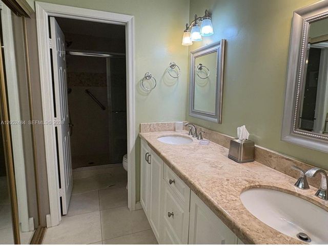 437 Prestwick Lane, Palm Beach Gardens, FL 33418
