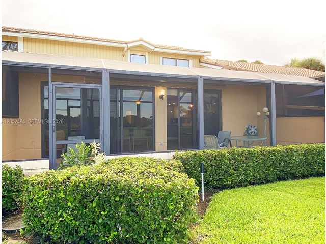 437 Prestwick Lane, Palm Beach Gardens, FL 33418