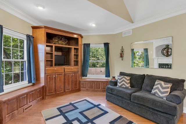 2828 Bains Rd, E, Hillsboro, TN 37342