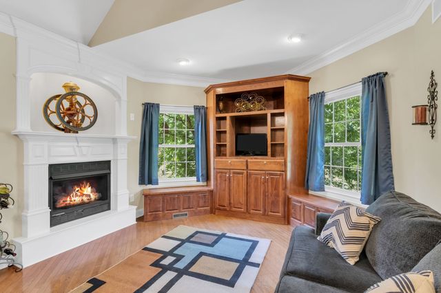 2828 Bains Rd, E, Hillsboro, TN 37342