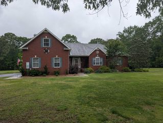 2828 Bains Rd, E, Hillsboro, TN 37342