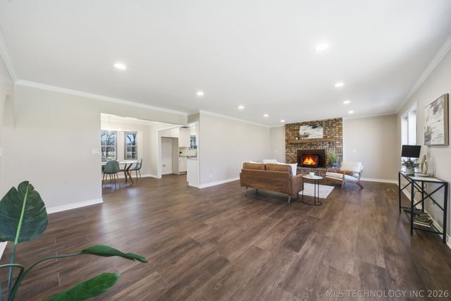 13174 S 257th East Avenue, Coweta, OK 74429