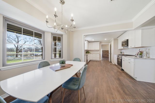 13174 S 257th East Avenue, Coweta, OK 74429