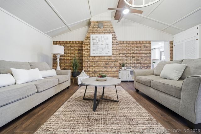 13174 S 257th East Avenue, Coweta, OK 74429