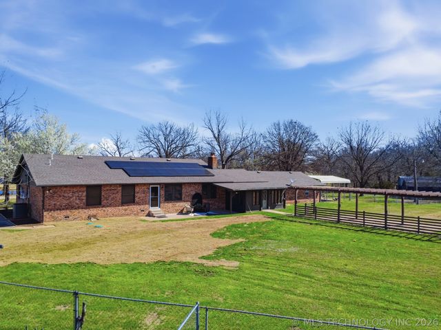 13174 S 257th East Avenue, Coweta, OK 74429
