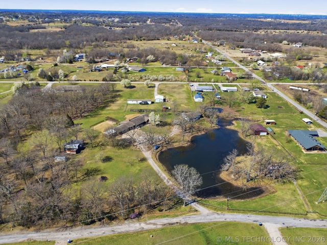 13174 S 257th East Avenue, Coweta, OK 74429