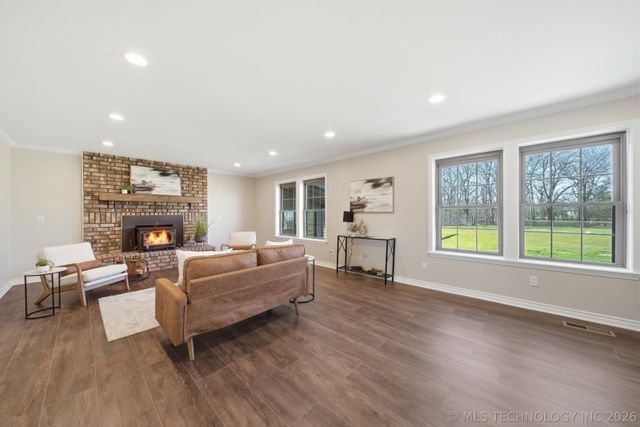 13174 S 257th East Avenue, Coweta, OK 74429