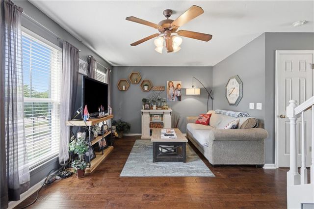 3496 SW Wysteria Terrace, Lee's Summit, MO 64082