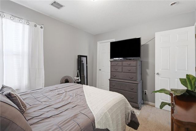 3496 SW Wysteria Terrace, Lee's Summit, MO 64082