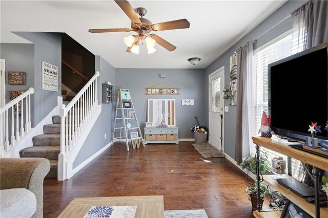 3496 SW Wysteria Terrace, Lee's Summit, MO 64082