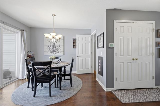 3496 SW Wysteria Terrace, Lee's Summit, MO 64082