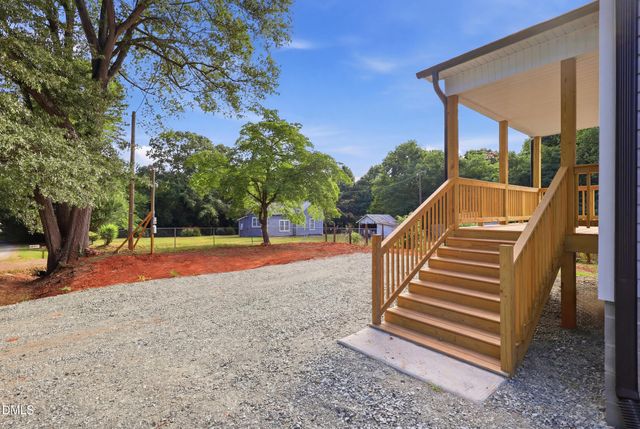 1302 Sidney Avenue, Burlington, NC 27217