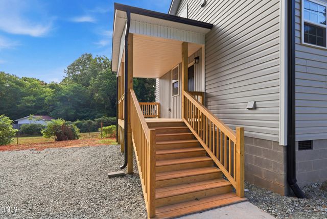 1302 Sidney Avenue, Burlington, NC 27217
